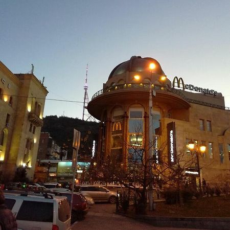 200 Metres From Rustaveli Avenue Lägenhet Tbilisi Exteriör bild
