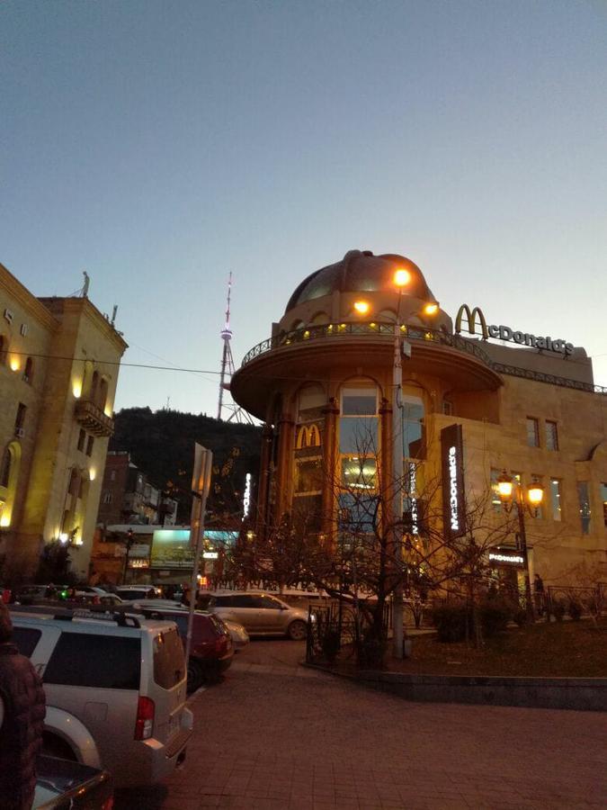 200 Metres From Rustaveli Avenue Lägenhet Tbilisi Exteriör bild
