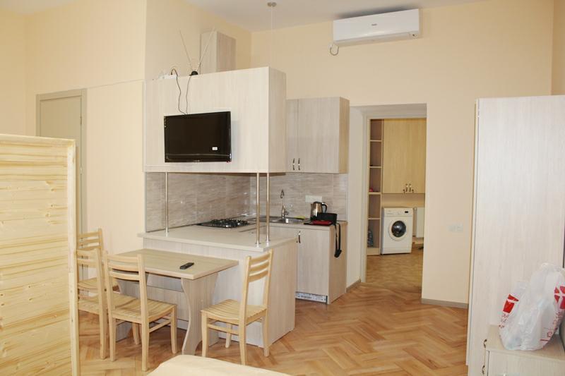 200 Metres From Rustaveli Avenue Lägenhet Tbilisi Exteriör bild